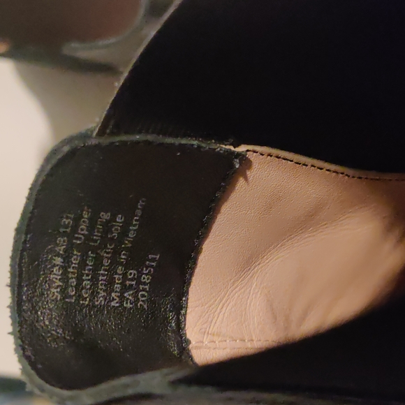 J.Crew leather chelsea boots 8.5 - Picture 4 of 4